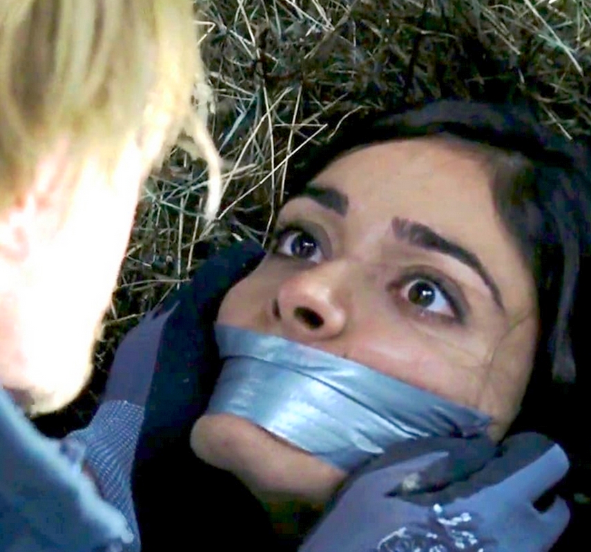 Tatort---S1.Ep-717--Baum der Erlösung (2009)---Pegah Ferydoni_dazzlerotica-com_damsels